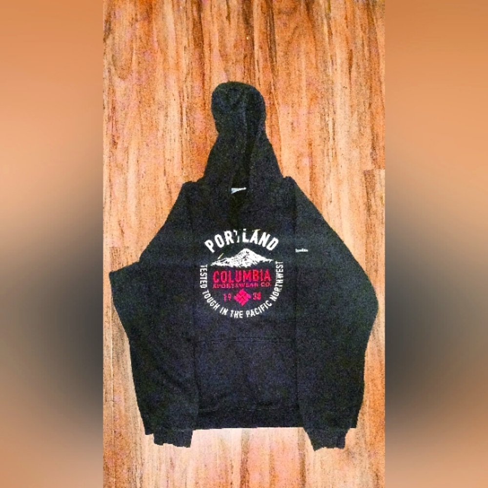 Columbia Portland Pull over
